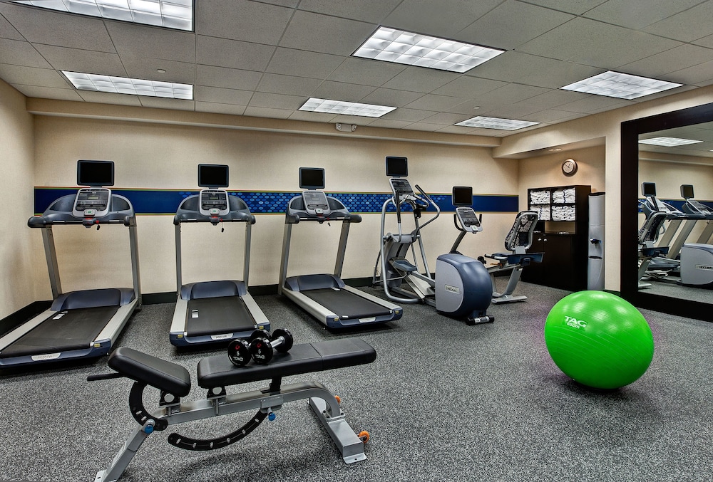 Hampton Inn West Des Moines Lake Drive - photo 21