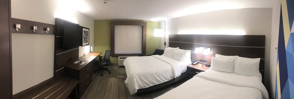 Holiday Inn Express & Suites Hannibal Medical Center by IHG - photo 7
