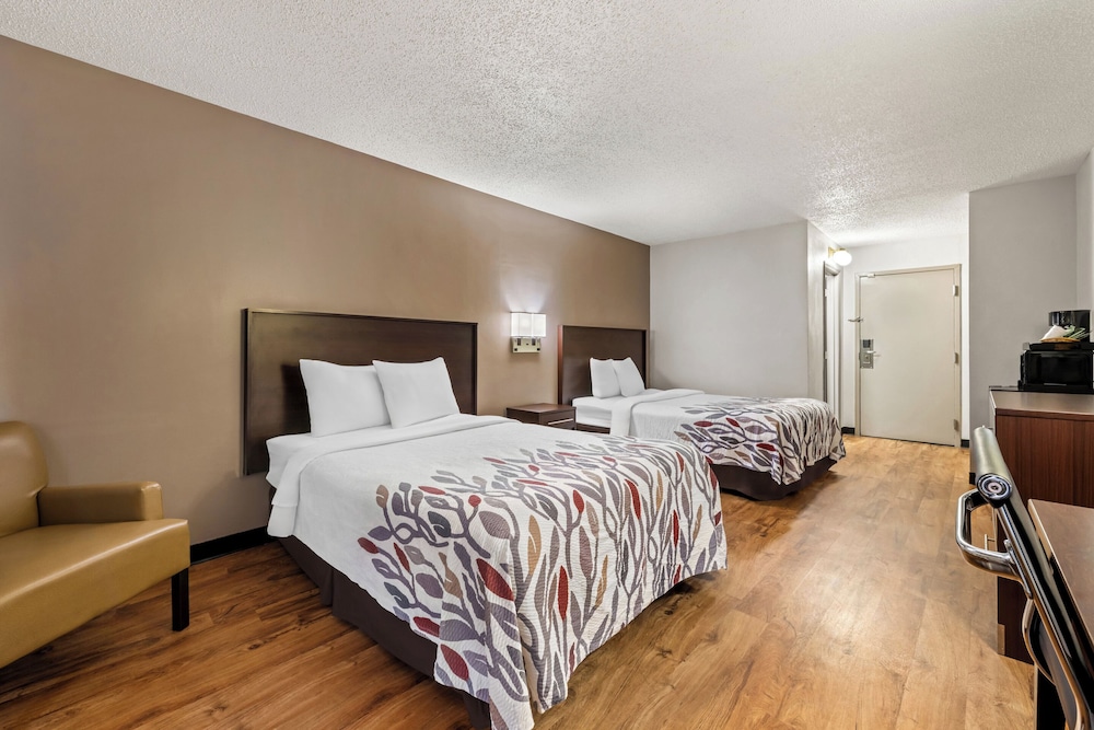 Red Roof Inn Charlotte University - photo 7
