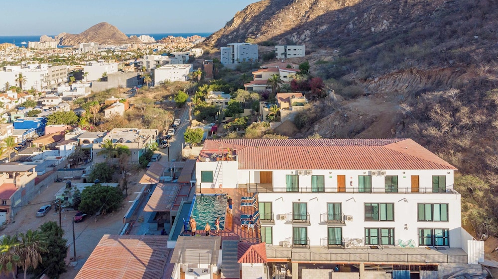 Collection O Morgan City Center Los Cabos — 4-Star Luxury Hotel in Cabo San Lucas, Mexico
