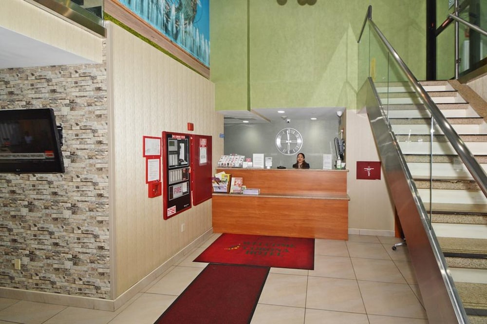 Corona Hotel - photo 3