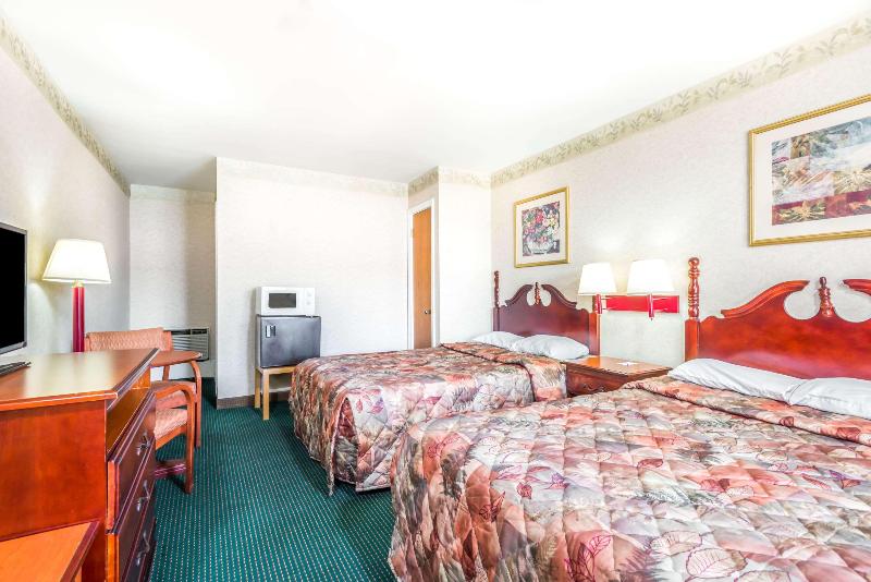 Knights Inn Lenox - photo 24