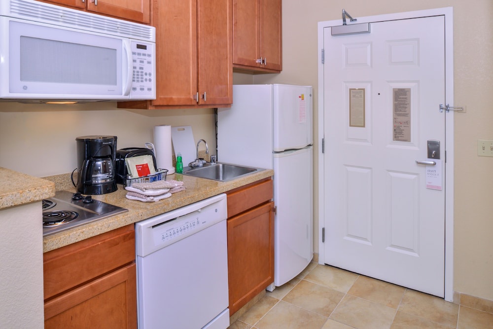 TownePlace Suites Thousand Oaks Ventura County - photo 13