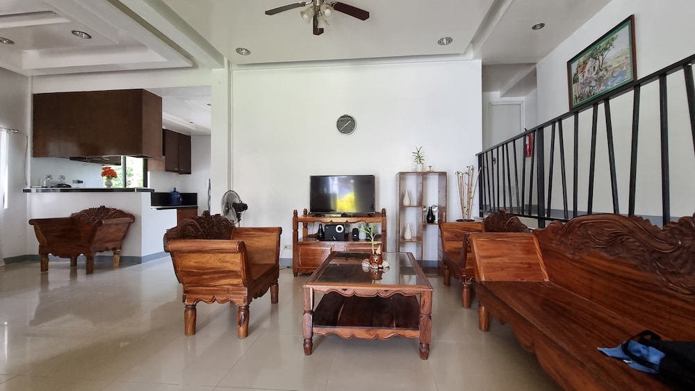 Ricardo Valley Inn in Coron, Philippines