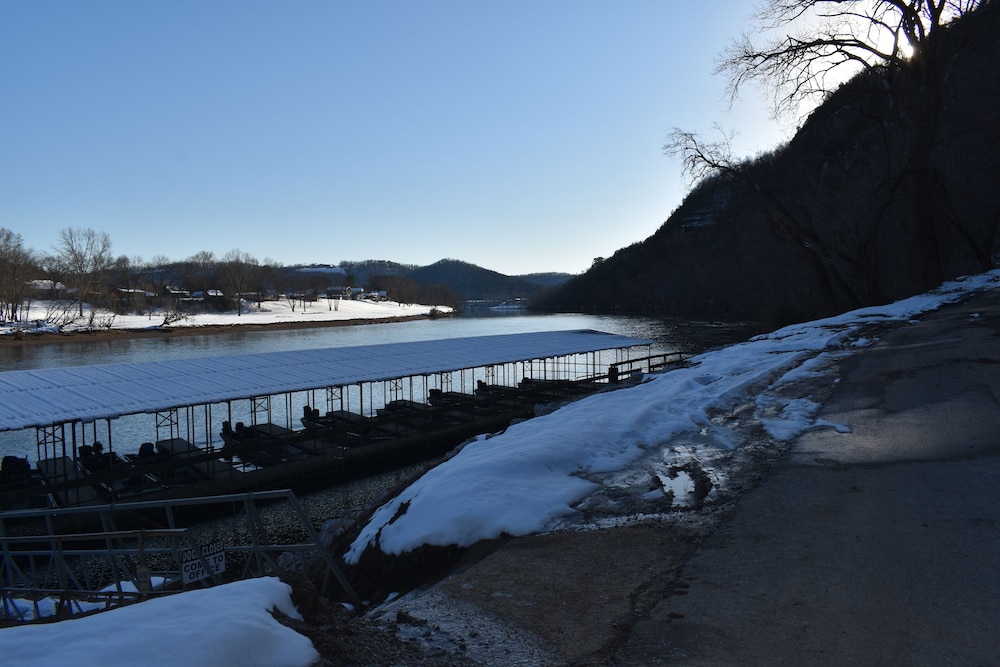 Jack's White River Fishing Resort - photo 78