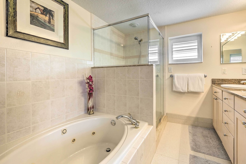 Luxury New Smyrna Beach Condo with Resort Amenities in New Smyrna Beach, United States