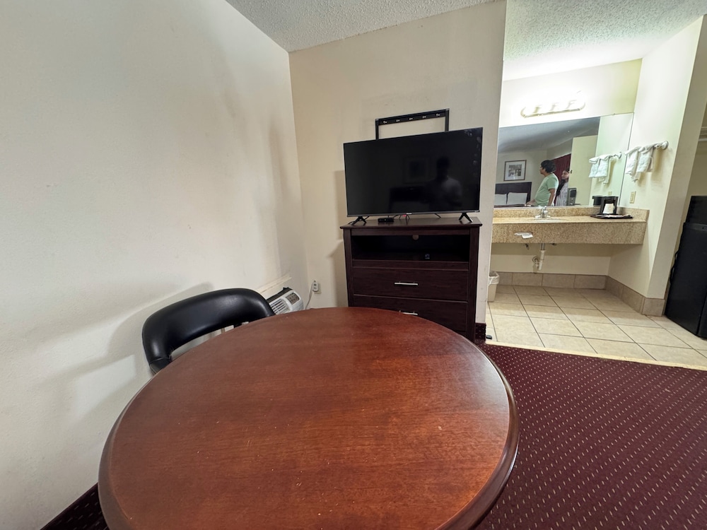 Whispering Pines by Hotel O Whitestone VA - photo 37