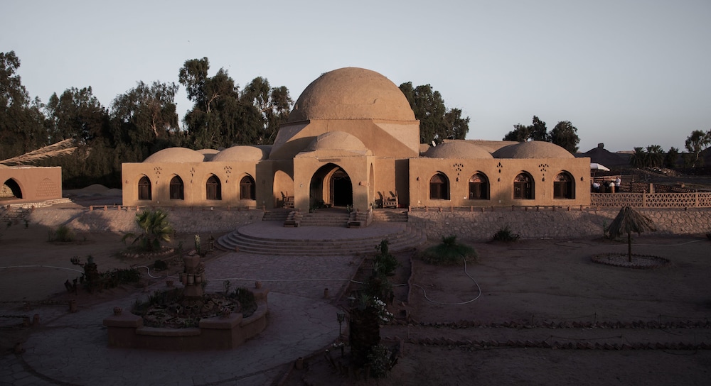 Shanda Lodge Desert Resort pet-friendly hotel Giza