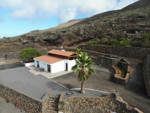 Vivienda Vacacional Agripina — hotel near El Hierro Airport
