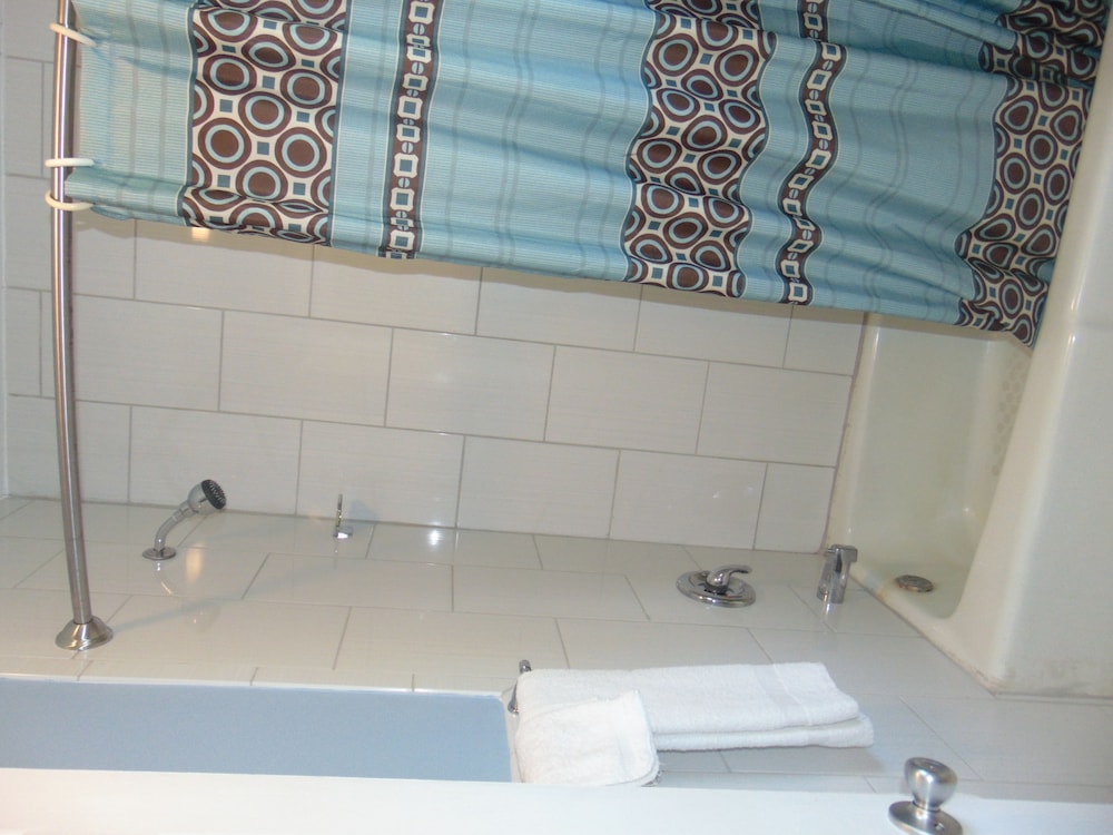 Westbrook Motel - photo 16