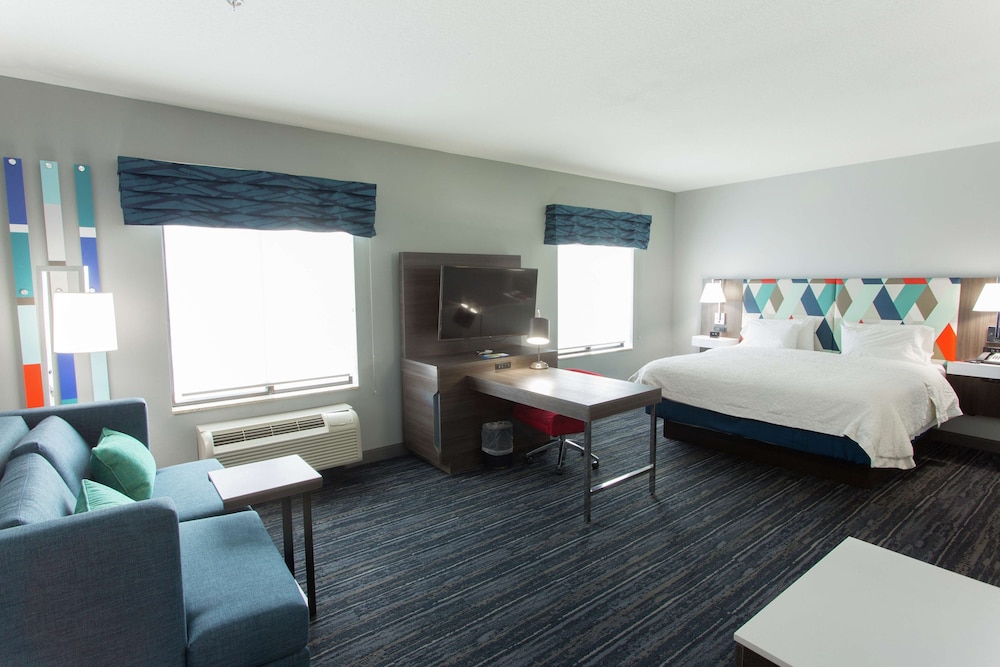 Hampton Inn & Suites Ankeny - photo 19