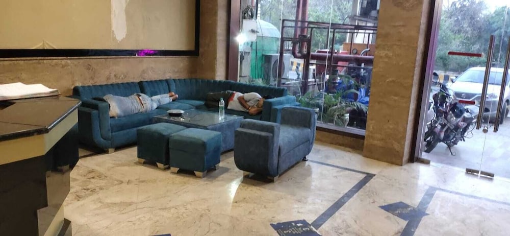 Redisston Hotel By GRB - carbon neutral hotel in Noida