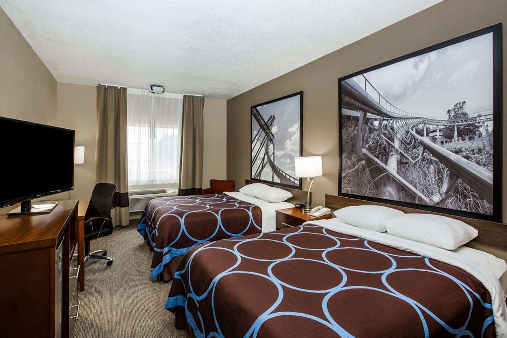 Super 8 by Wyndham Altoona - photo 9