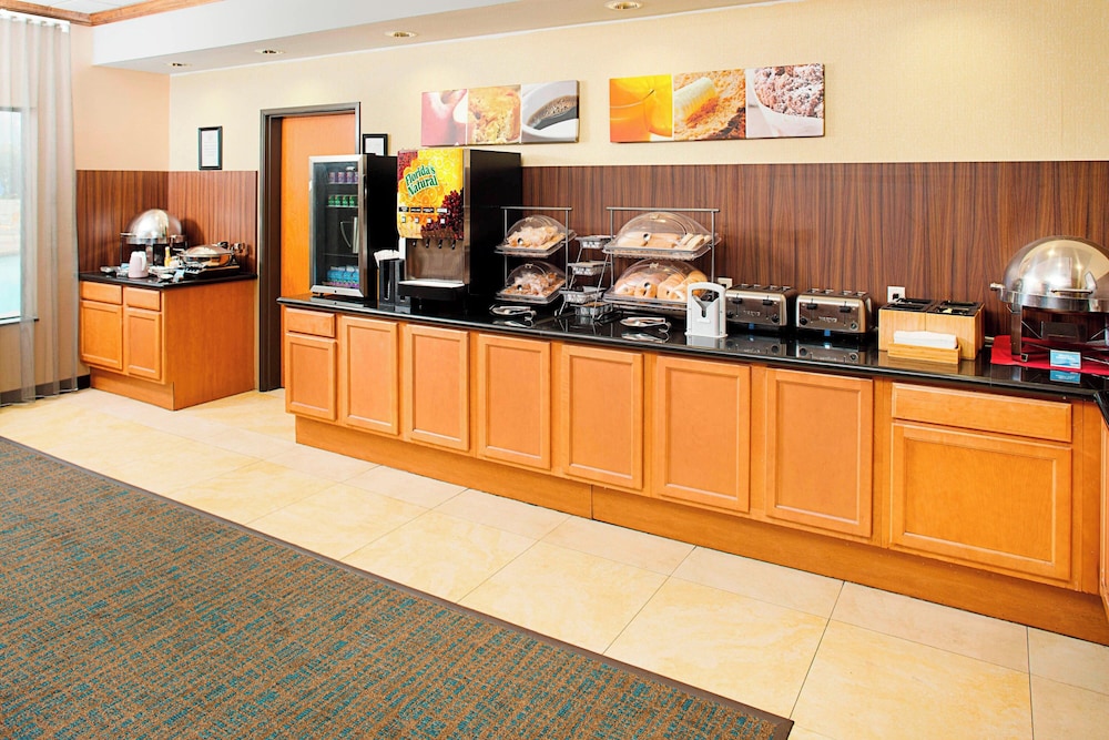 Fairfield Inn & Suites by Marriott San Antonio Seaworld - photo 14