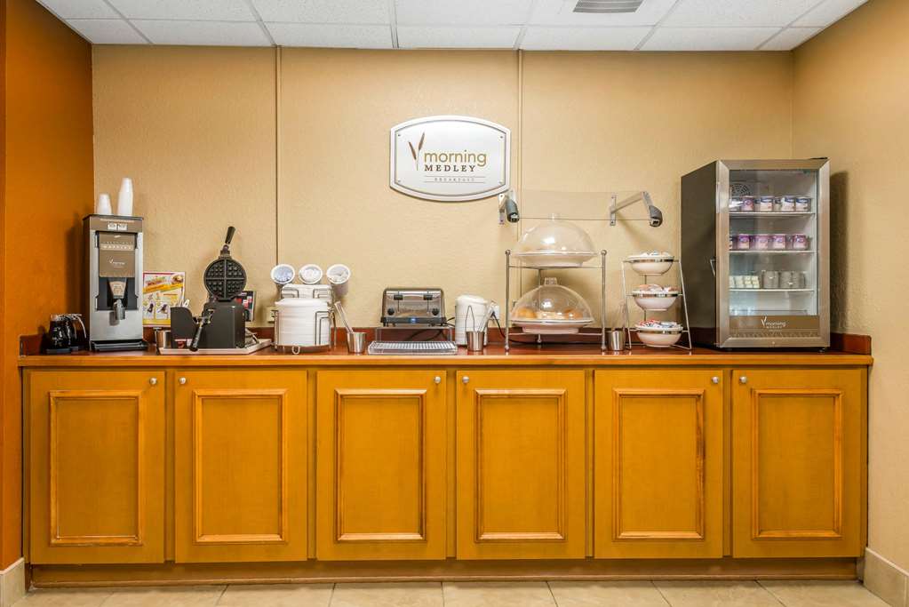 Sleep Inn and Suites Ocala Belleview - photo 36