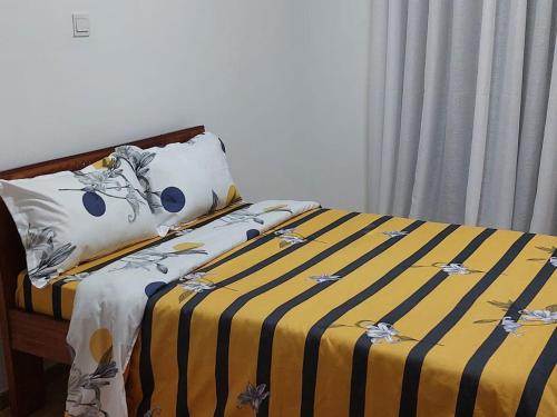 Lux Suites Santonia Court Apartments