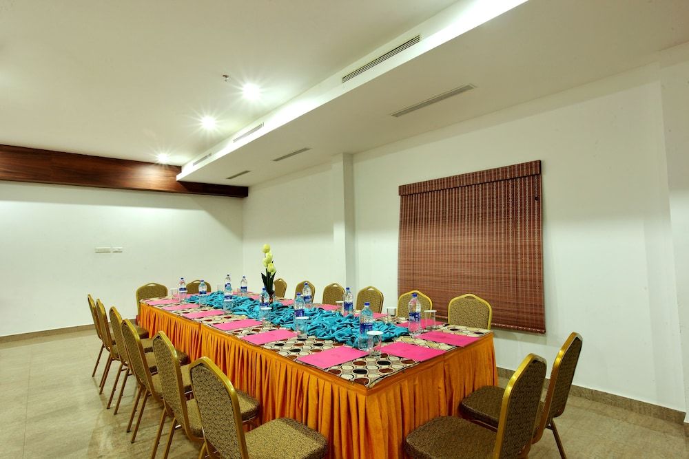 Hotel Sidhartha — hotel in Kizhake Chalakudi