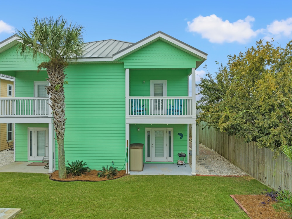 Sago by the Sea: 2 bed 2.5 bath Retreat Steps From the Beach Sleeps 7 - photo 49