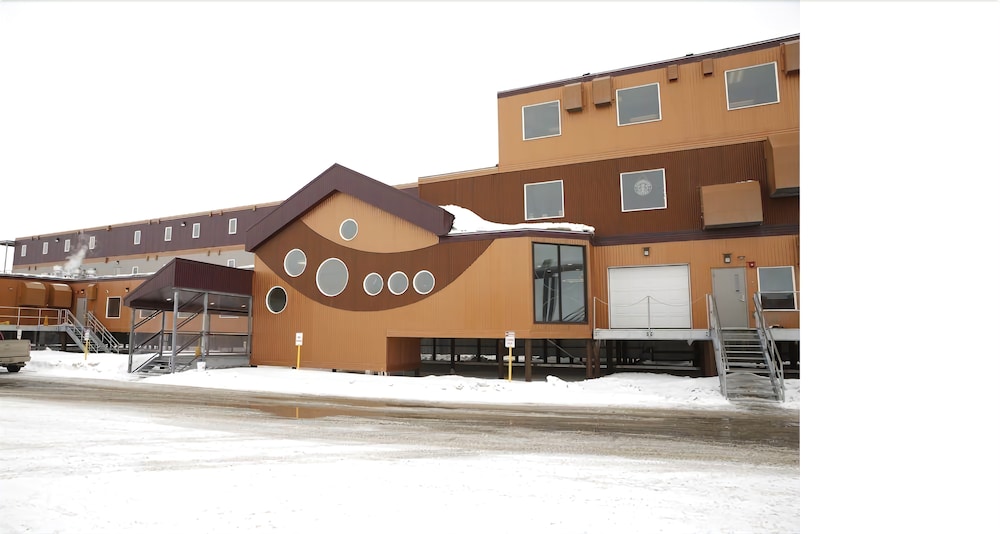 Arctic Oilfield Hotel - featured photo