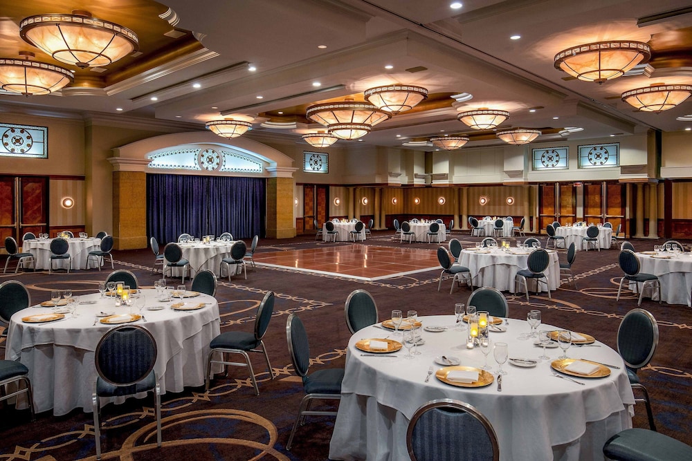 Sheraton Pentagon City Hotel - photo 32