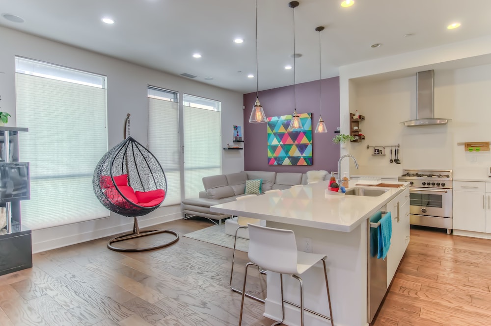 Applewood Silver Lake 2BD Hollywood - photo 8