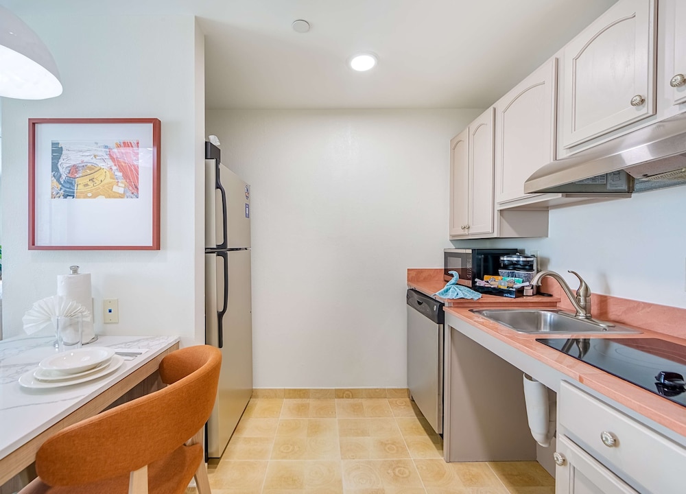 Homewood Suites by Hilton East Rutherford Meadowlands - photo 25