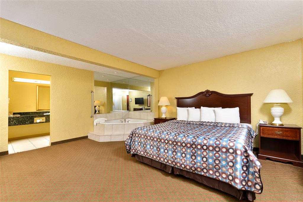 Americas Best Value Inn Starke - photo 2