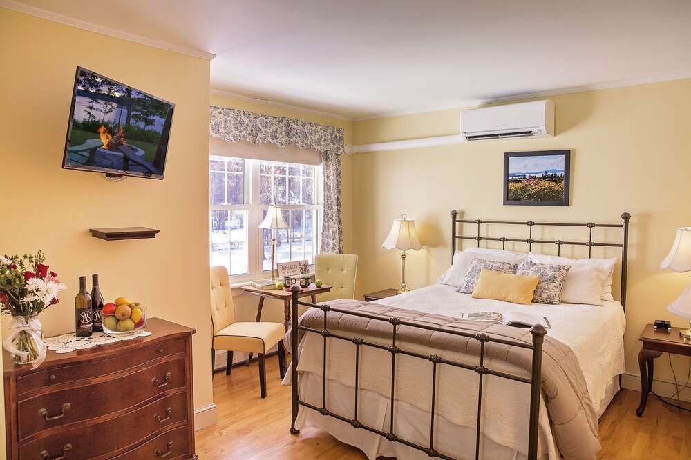Wolf Cove Inn - photo 20