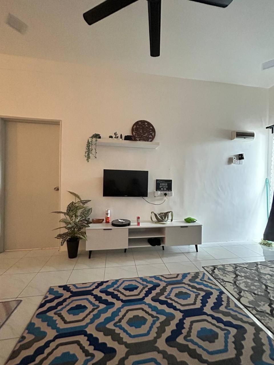 Zh homestay teluk batik — Lumut — photo 4