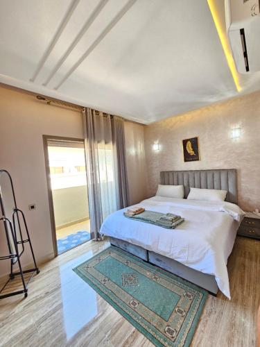 MIA Appartement N2 Élégance Confort et Sérénité — 4-Star Luxury Hotel in Casablanca, Morocco
