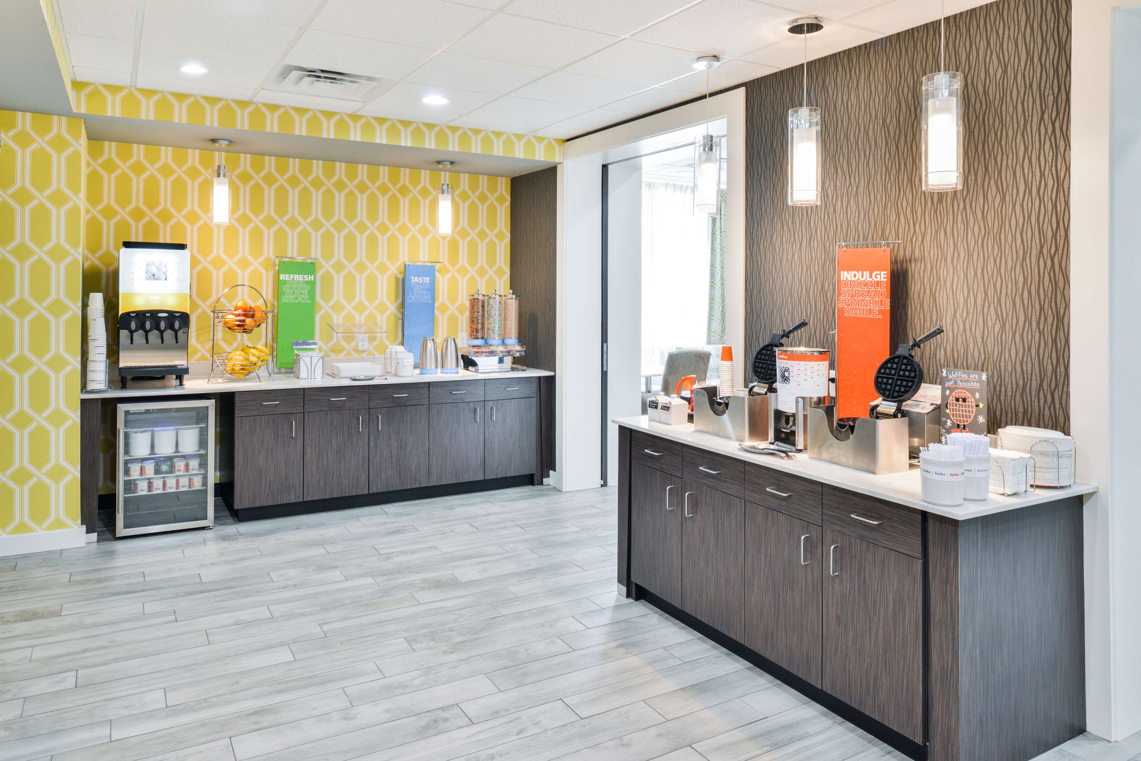 Hampton Inn Emporia - photo 18
