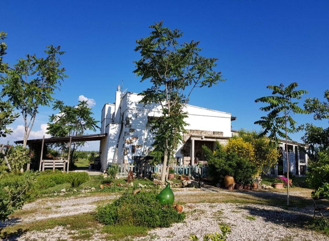 Salento Lapezzaaculuri — hotel in Guagnano