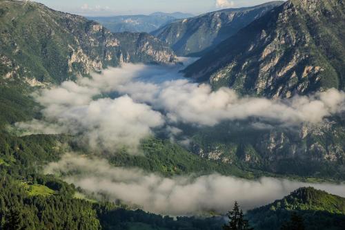 Vila Tijana — 4-Star Luxury Hotel in Zabljak, Montenegro