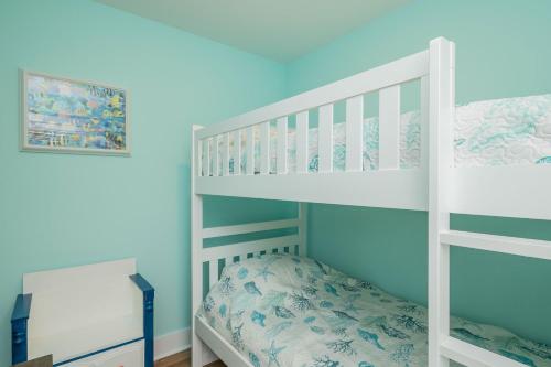 Southern Seabreeze by Oak Island Accommodations - photo 10