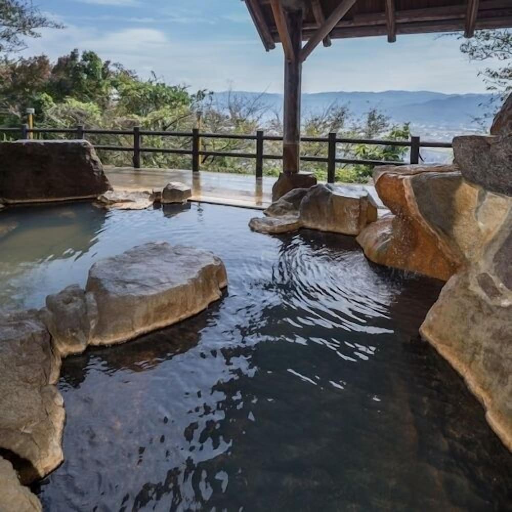 View Heisei - carbon neutral hotel in Asakura