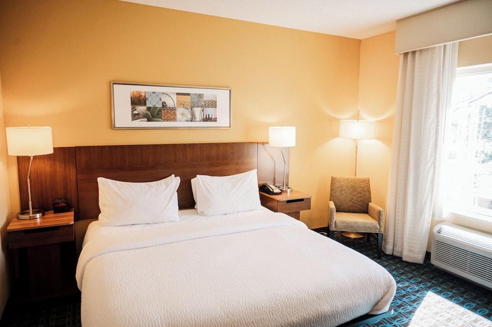 Fairfield Inn & Suites by Marriott Russellville - photo 12