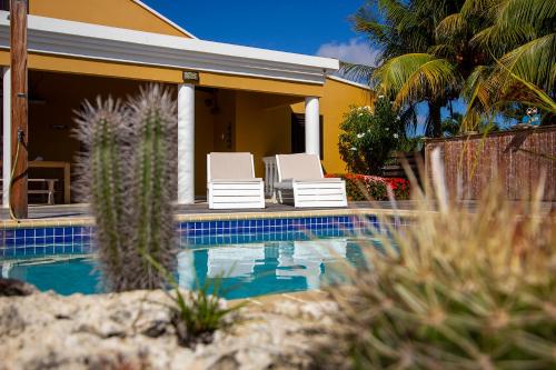 Kas Hoi in Sabalpalm Villas — 4-Star Luxury Hotel in Kralendijk, Bonaire, Sint Eustatius and Saba