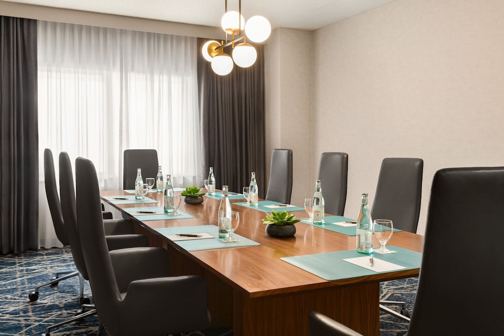 Sheraton Suites Chicago O'Hare - photo 88
