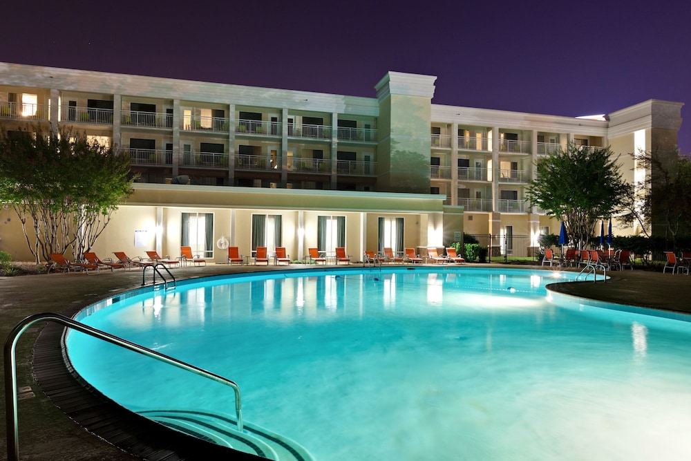Holiday Inn Hotel & Suites Atlanta Airport North by IHG - photo 31