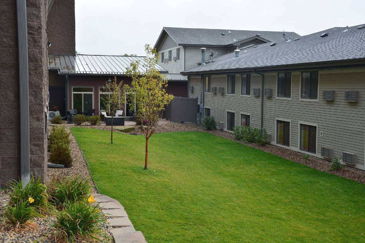 Roosevelt Inn and Suites - photo 24