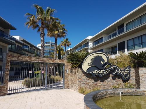 Cavalo Prеto Holiday apartment 200m to the beach — 4-Star Luxury Hotel in Quarteira, Portugal