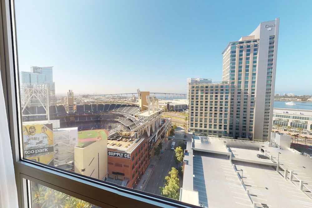 San Diego Marriott Gaslamp Quarter - photo 26