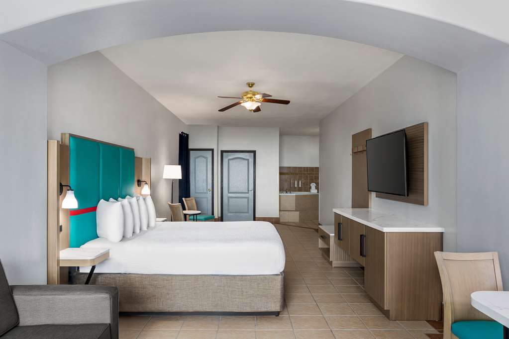 La Copa Inn Beach Hotel - photo 84