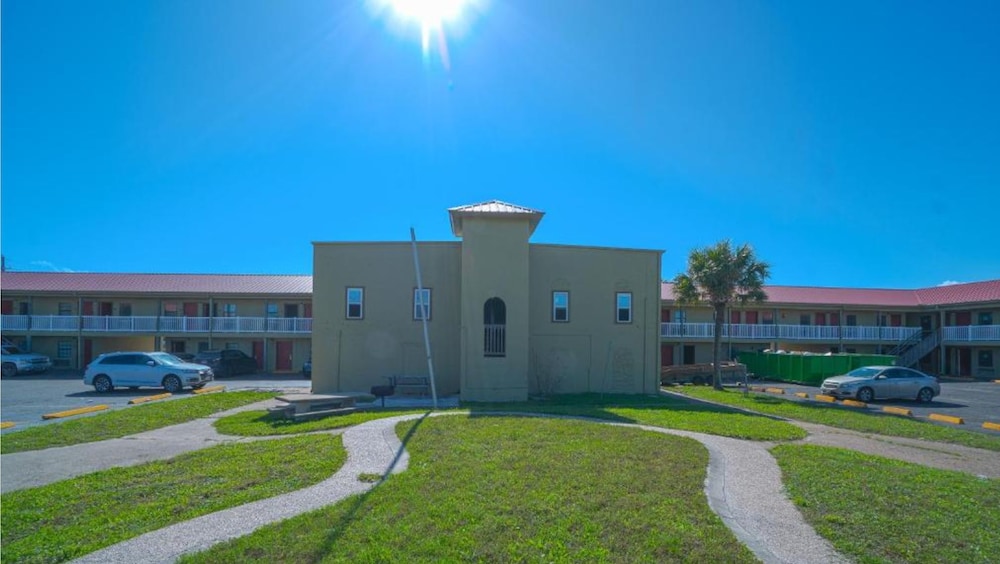 Days Inn by Wyndham Aransas Pass - featured photo