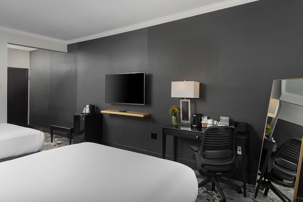 Champions Club and Hotel Houston Westchase - photo 30