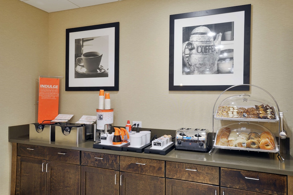 Hampton Inn & Suites Cincinnati Kenwood - photo 44