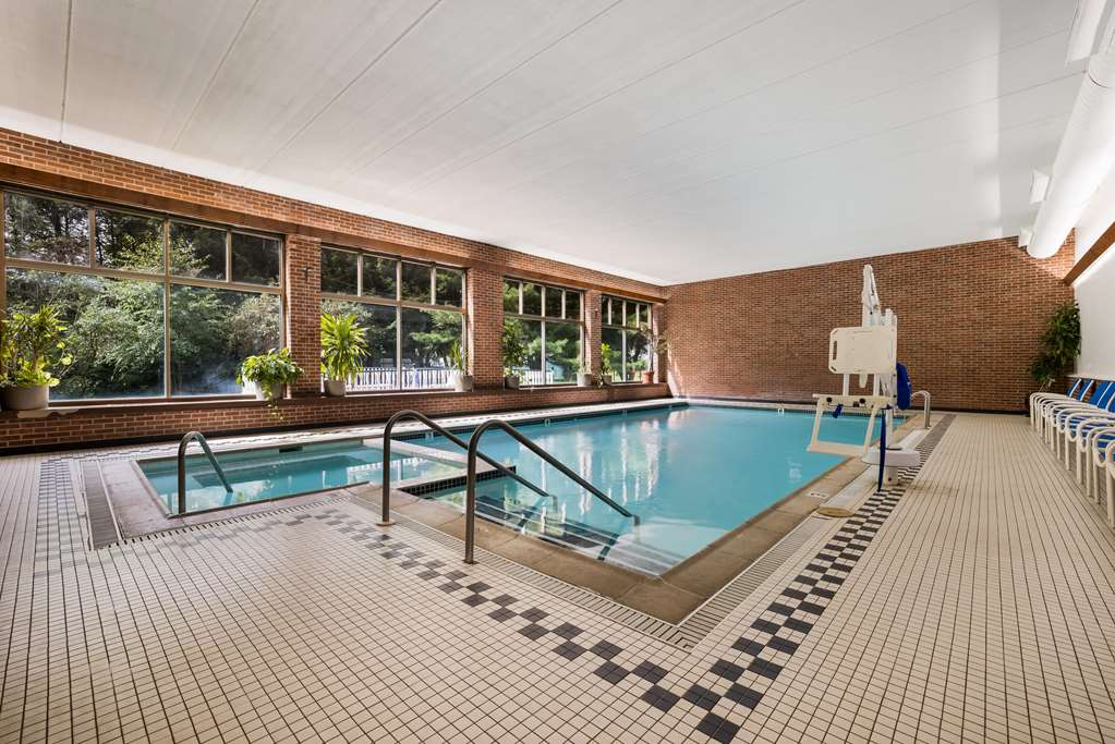 Best Western Grand Victorian Inn - photo 32