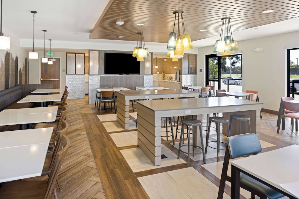 Fairfield Inn & Suites by Marriott San Diego Pacific Beach - photo 38