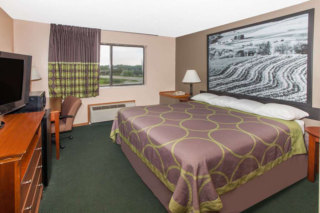 Super 8 by Wyndham Anamosa IA - photo 7
