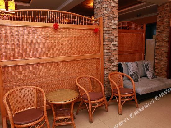 Qionglai Dongshen Hotel — hotel in Linqiong